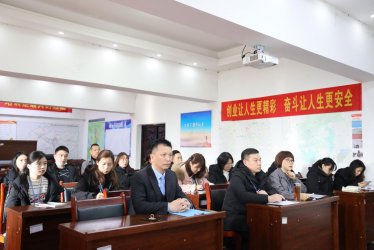中建国信集团举行创业者计划第一期储备干部岗位见习培训开训典礼